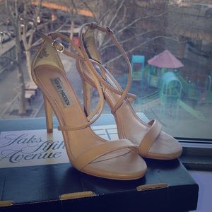 Steve Madden Feliz 6.5 Blush Leather Pump